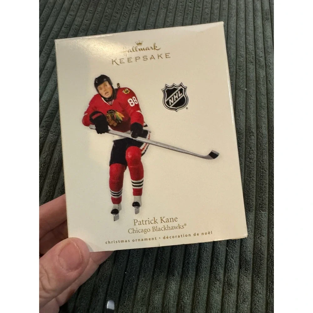 Hallmark Keepsake Patrick Kane Chicago Blackhawks NHL Christmas‎ Ornament 88